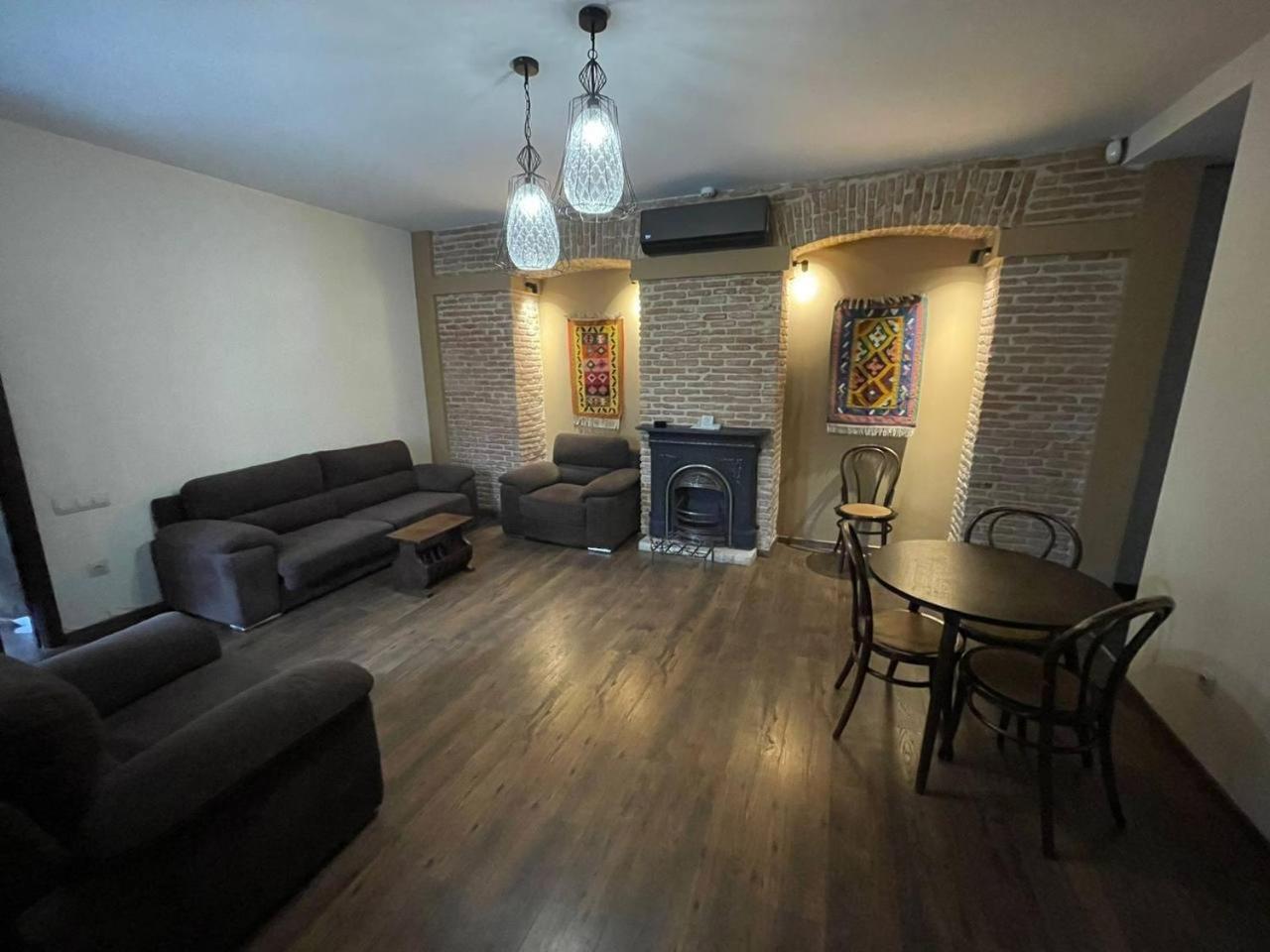 Apartment Tamarioni Тбилиси Екстериор снимка